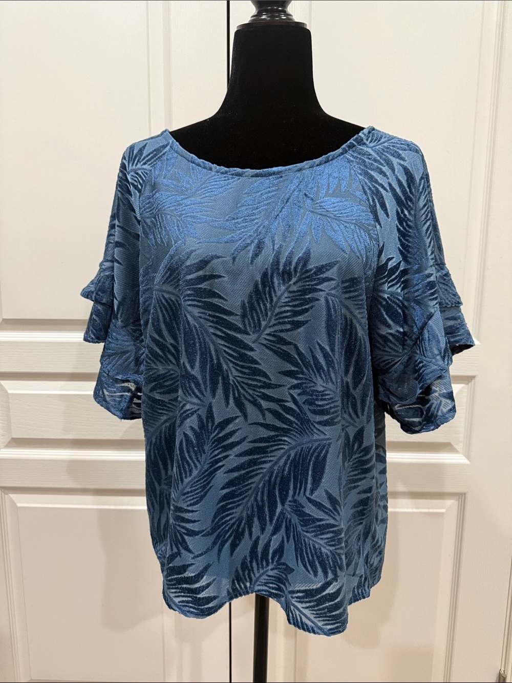 Umgee Blue Leaf Ruffle Sleeve Blouse